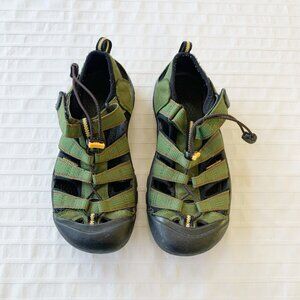 Keen Water Shoes / Sneakers • Youth Size 3